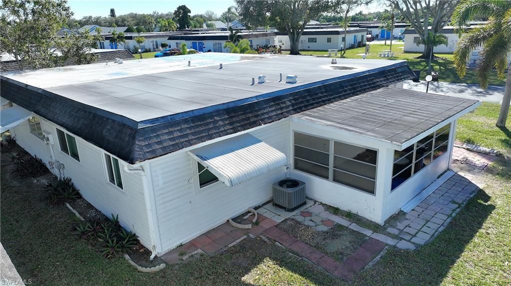 13 Hamlin Ct, Lehigh Acres, FL 33936 Photo