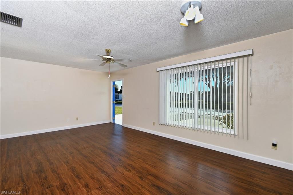 13 Hamlin Ct, Lehigh Acres, FL 33936 Photo