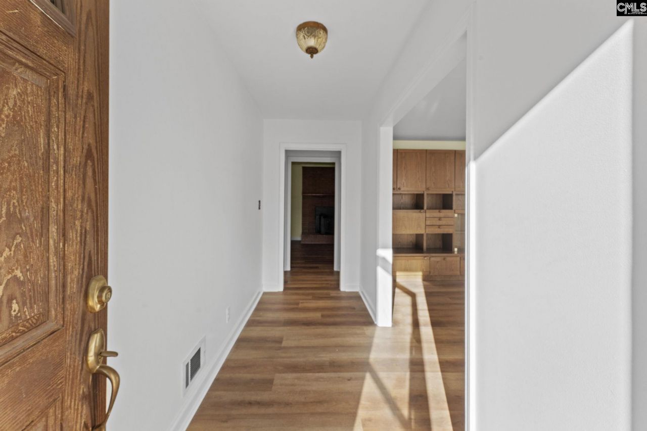 1115 Gardendale Drive Photo 6