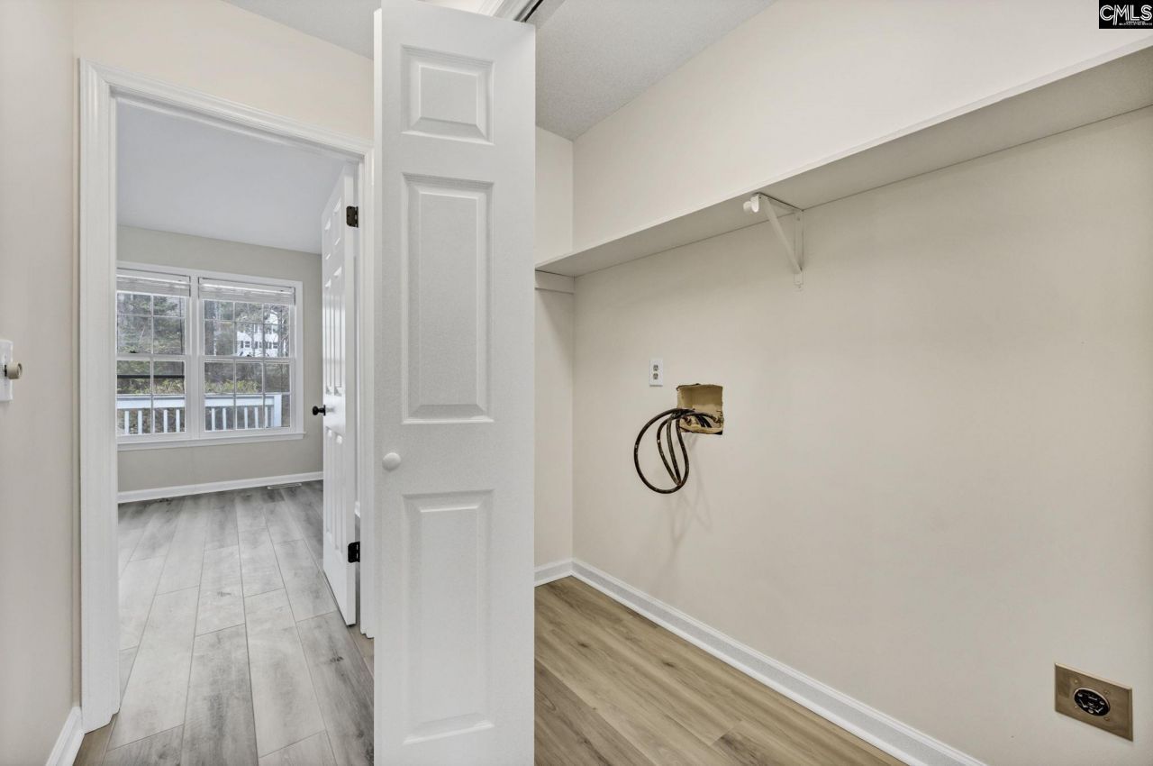 1 N Lake Pointe Drive  Photo 21