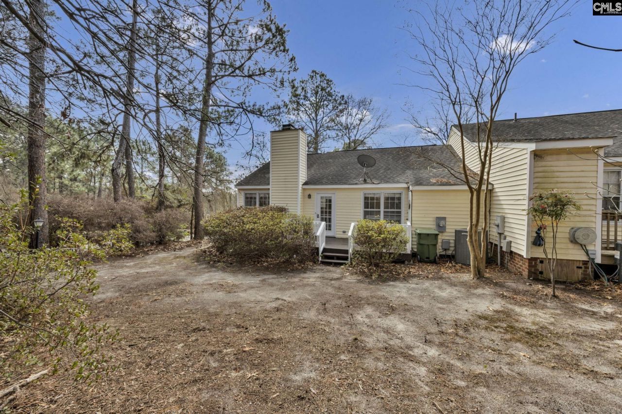 1 N Lake Pointe Drive  Photo 32