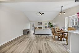 1 N Lake Pointe Drive  photo 4