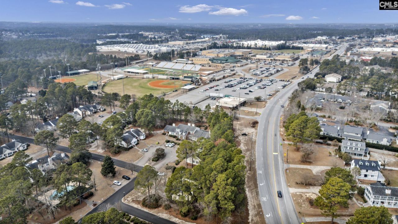 1 N Lake Pointe Drive  Photo 43