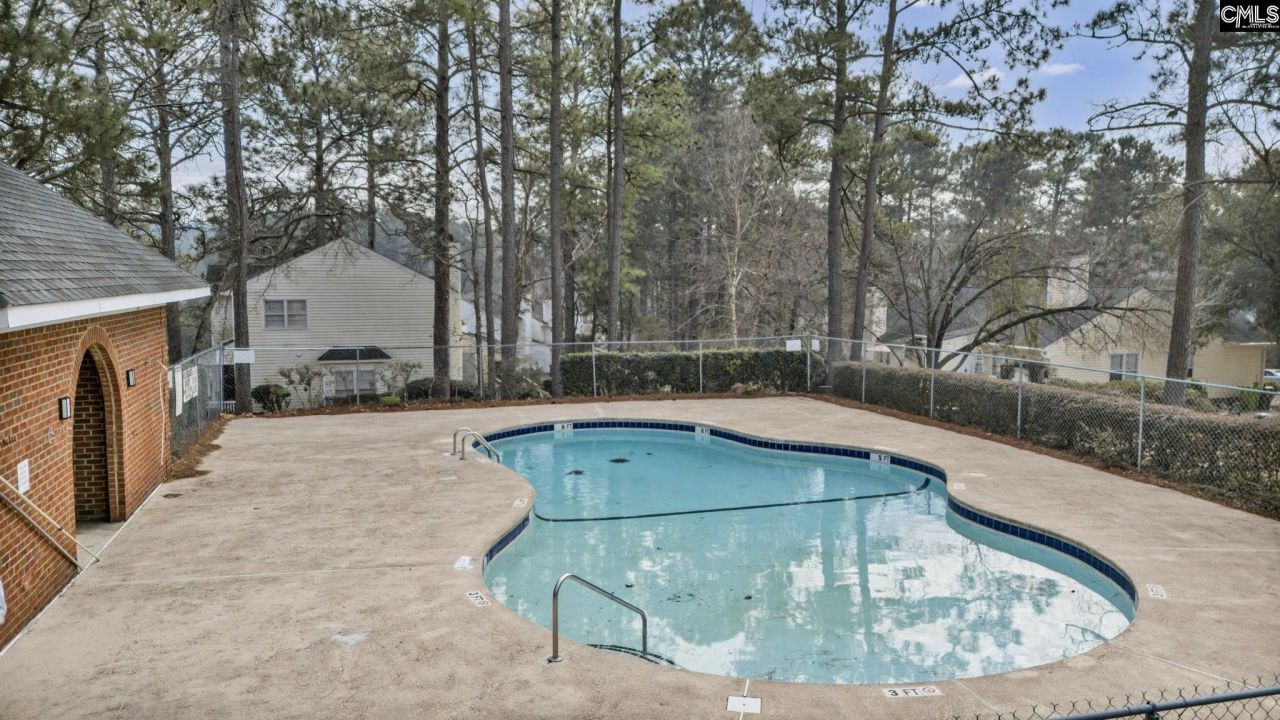 1 N Lake Pointe Drive  Photo 46