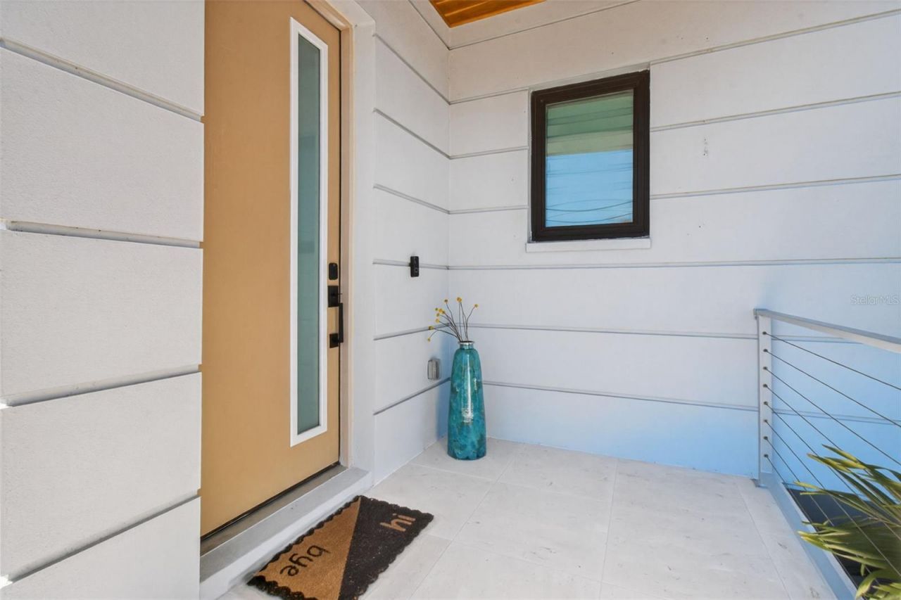 301 79th Street S, Saint Petersburg, FL 33707 Photo