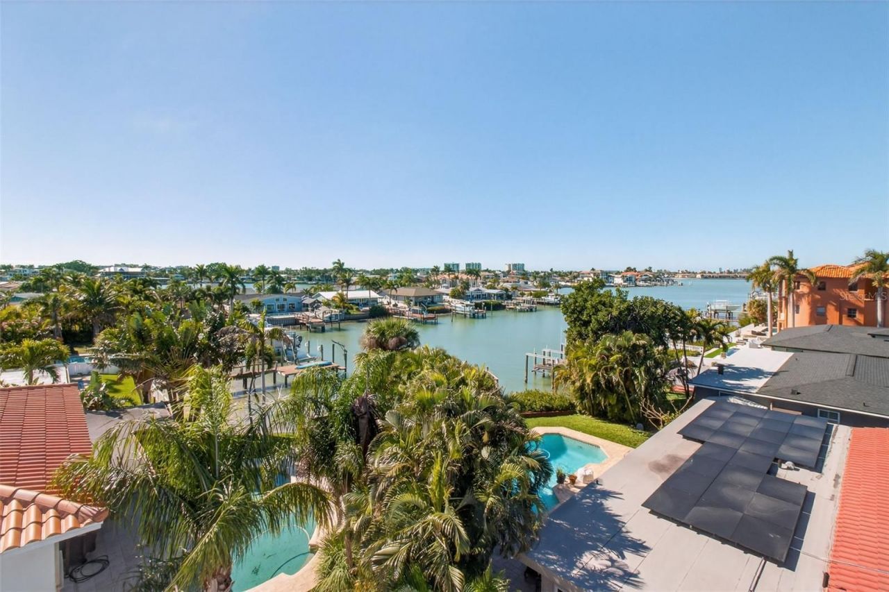 301 79th Street S, Saint Petersburg, FL 33707 Photo