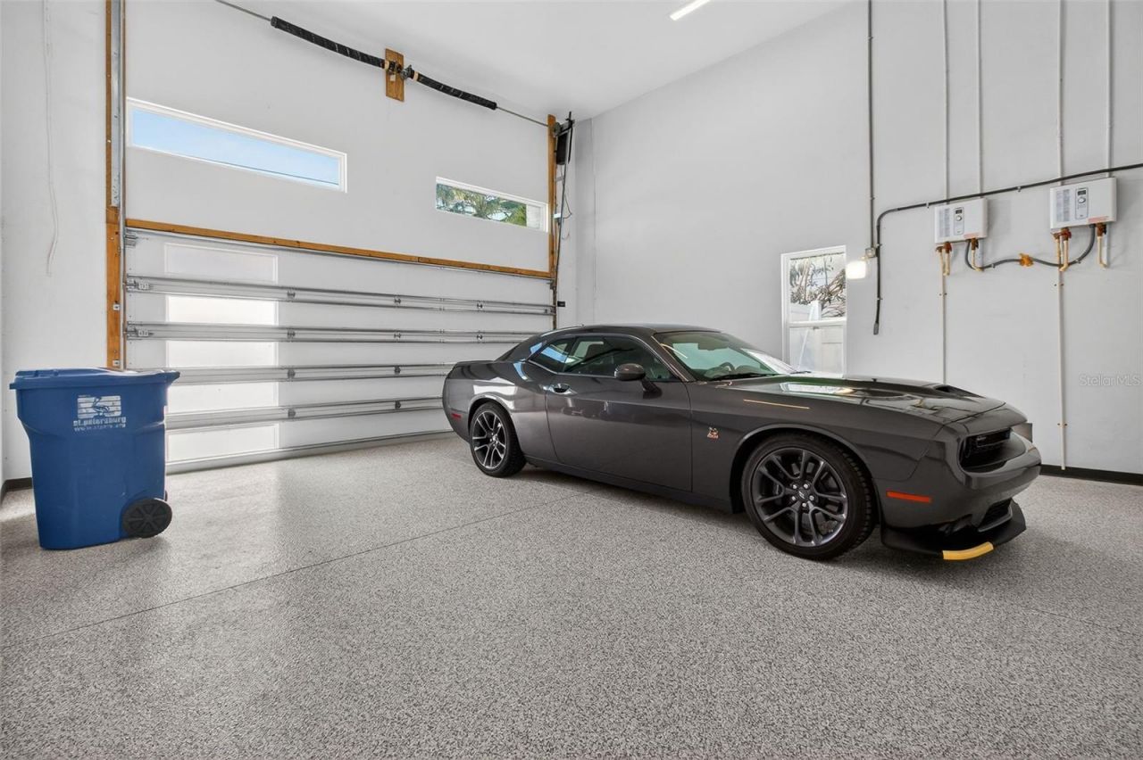 301 79th Street S, Saint Petersburg, FL 33707 Photo