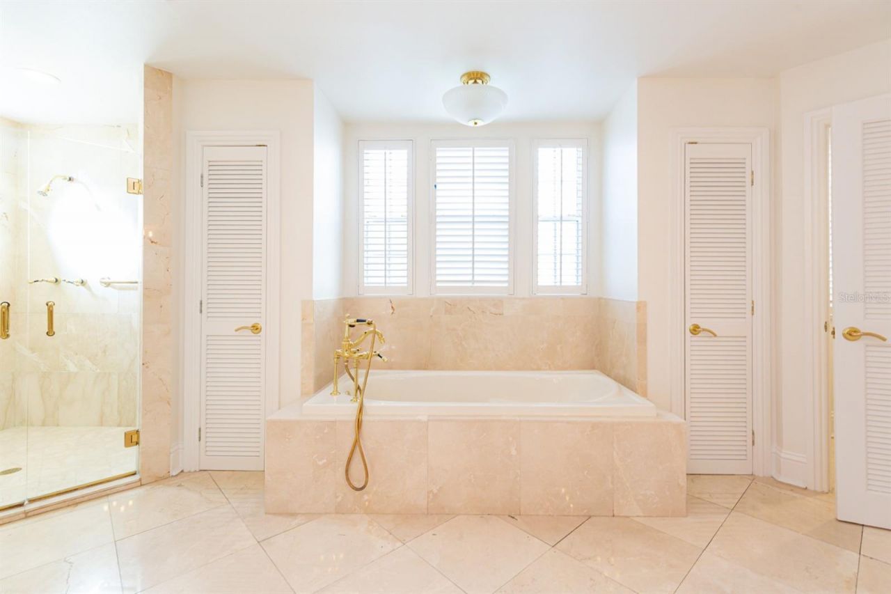147 S Interlachen Avenue, Unit 202, Winter Park, FL 32789 Photo