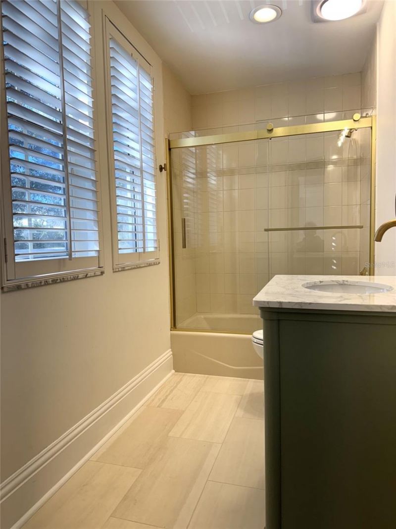 147 S Interlachen Avenue, Unit 202, Winter Park, FL 32789 Photo