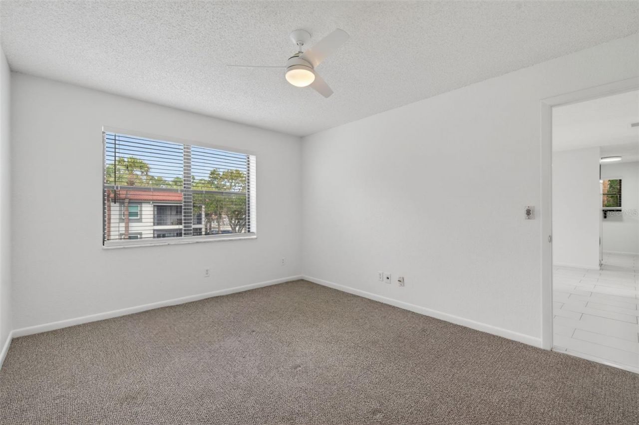 484 Santa Cruz Place Ne, Unit G, Saint Petersburg, FL 33703 Photo