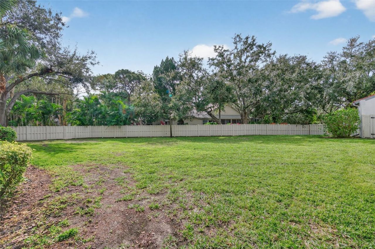 484 Santa Cruz Place Ne, Unit G, Saint Petersburg, FL 33703 Photo