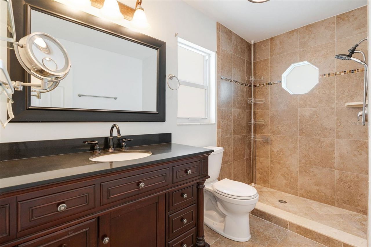 322 NE 29th Terrace, Cape Coral, FL 33909 Photo