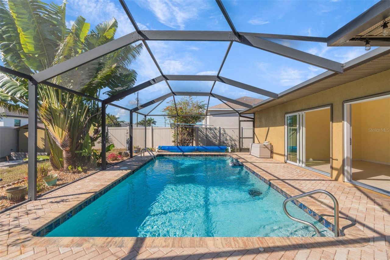 322 NE 29th Terrace, Cape Coral, FL 33909 Photo