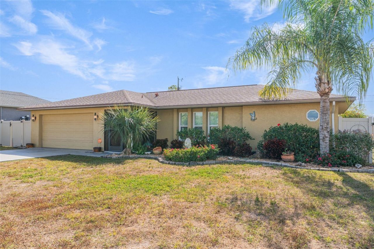 322 NE 29th Terrace, Cape Coral, FL 33909 Photo