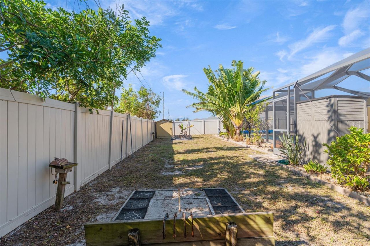 322 NE 29th Terrace, Cape Coral, FL 33909 Photo