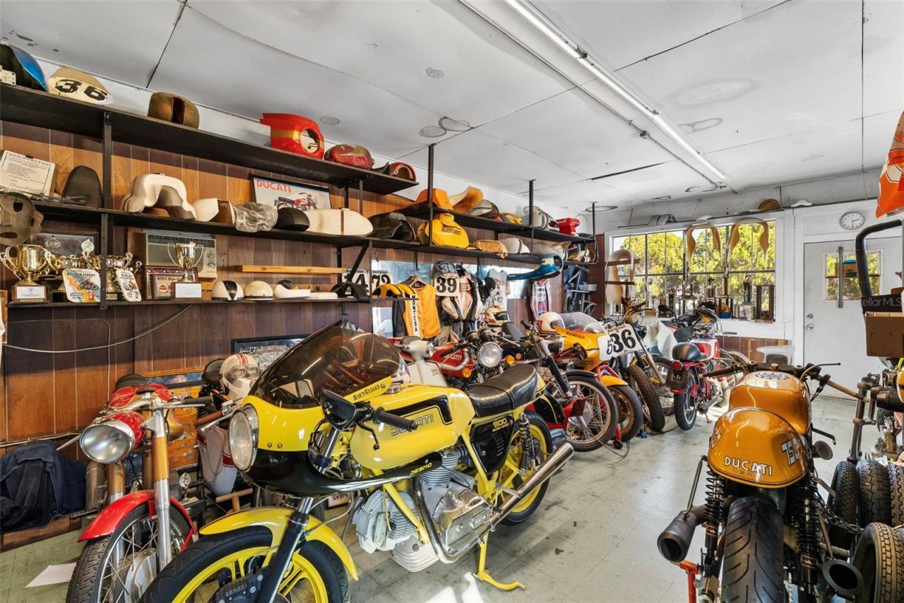 6600 Haines Road N, Saint Petersburg, FL 33702 Photo