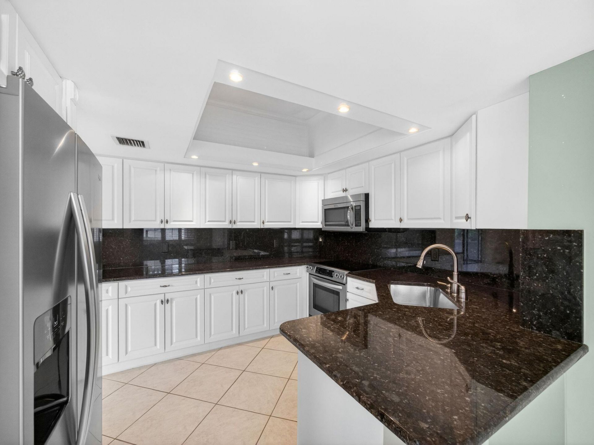 1660 Twelve Oaks Way, Unit 303, North Palm Beach, FL 33408 Photo