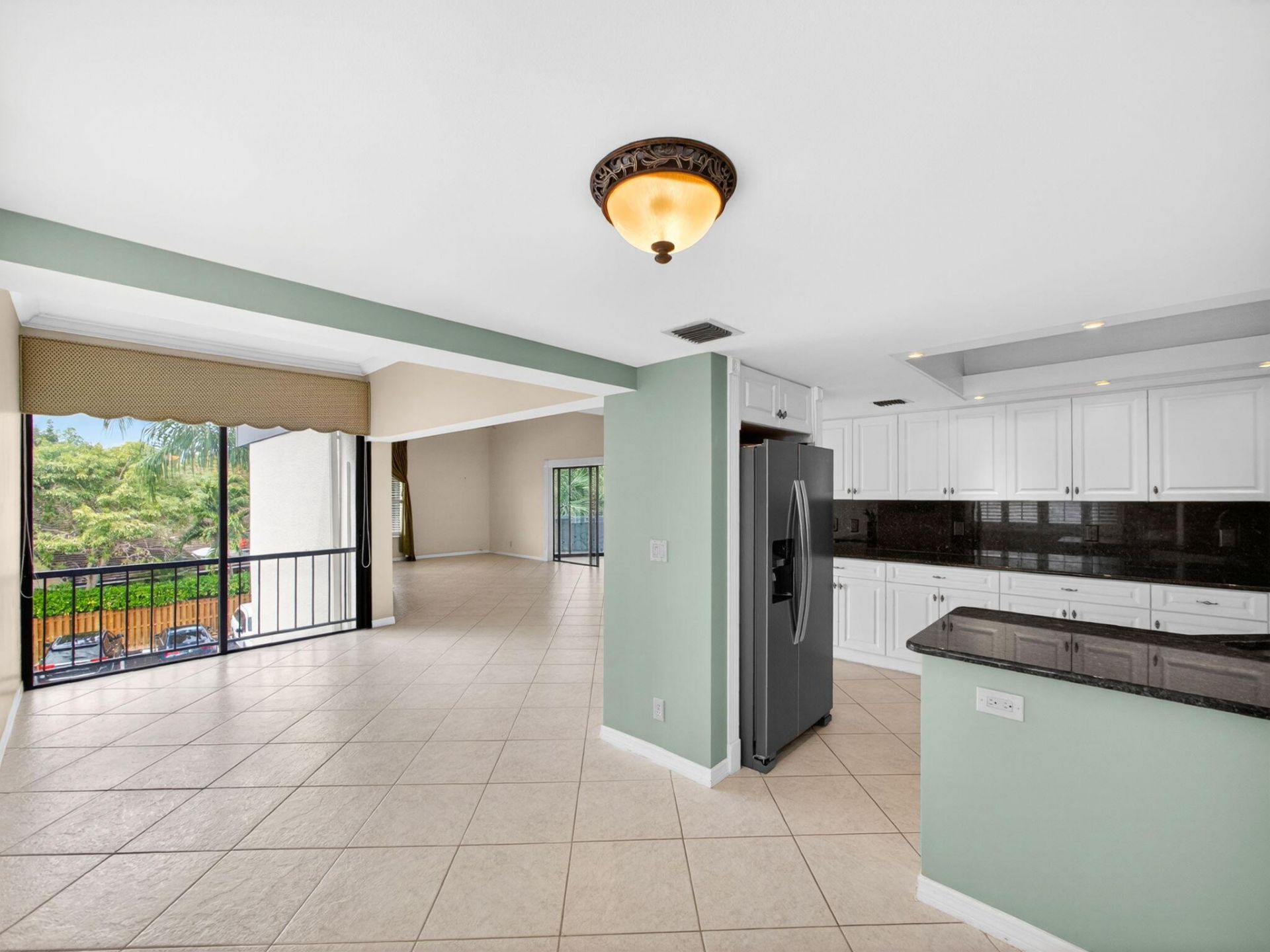 1660 Twelve Oaks Way, Unit 303, North Palm Beach, FL 33408 Photo