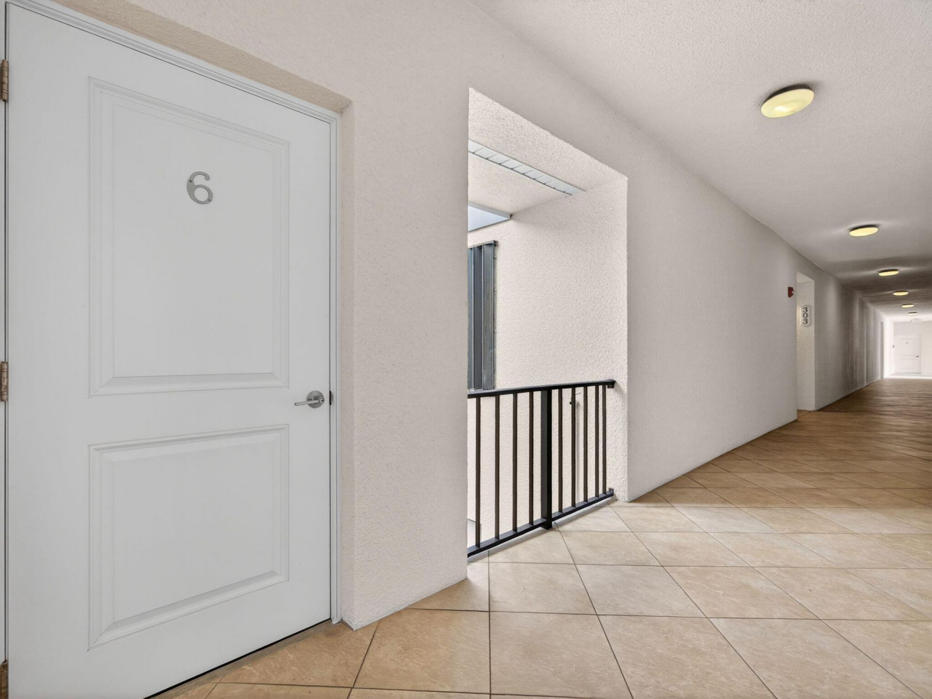 1660 Twelve Oaks Way, Unit 303, North Palm Beach, FL 33408 Photo