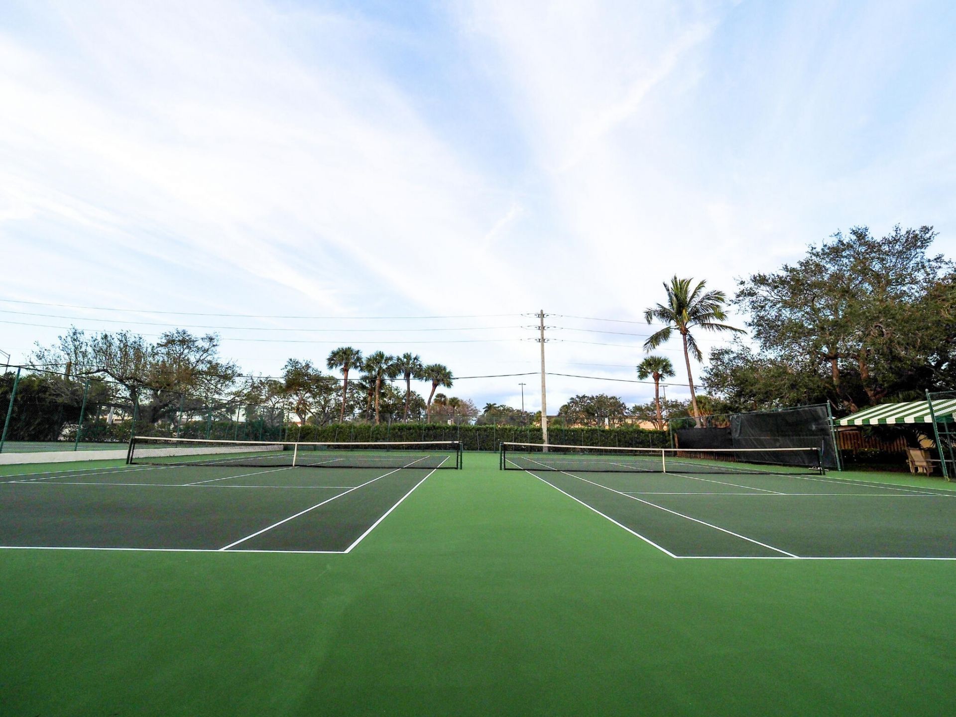 1660 Twelve Oaks Way, Unit 303, North Palm Beach, FL 33408 Photo