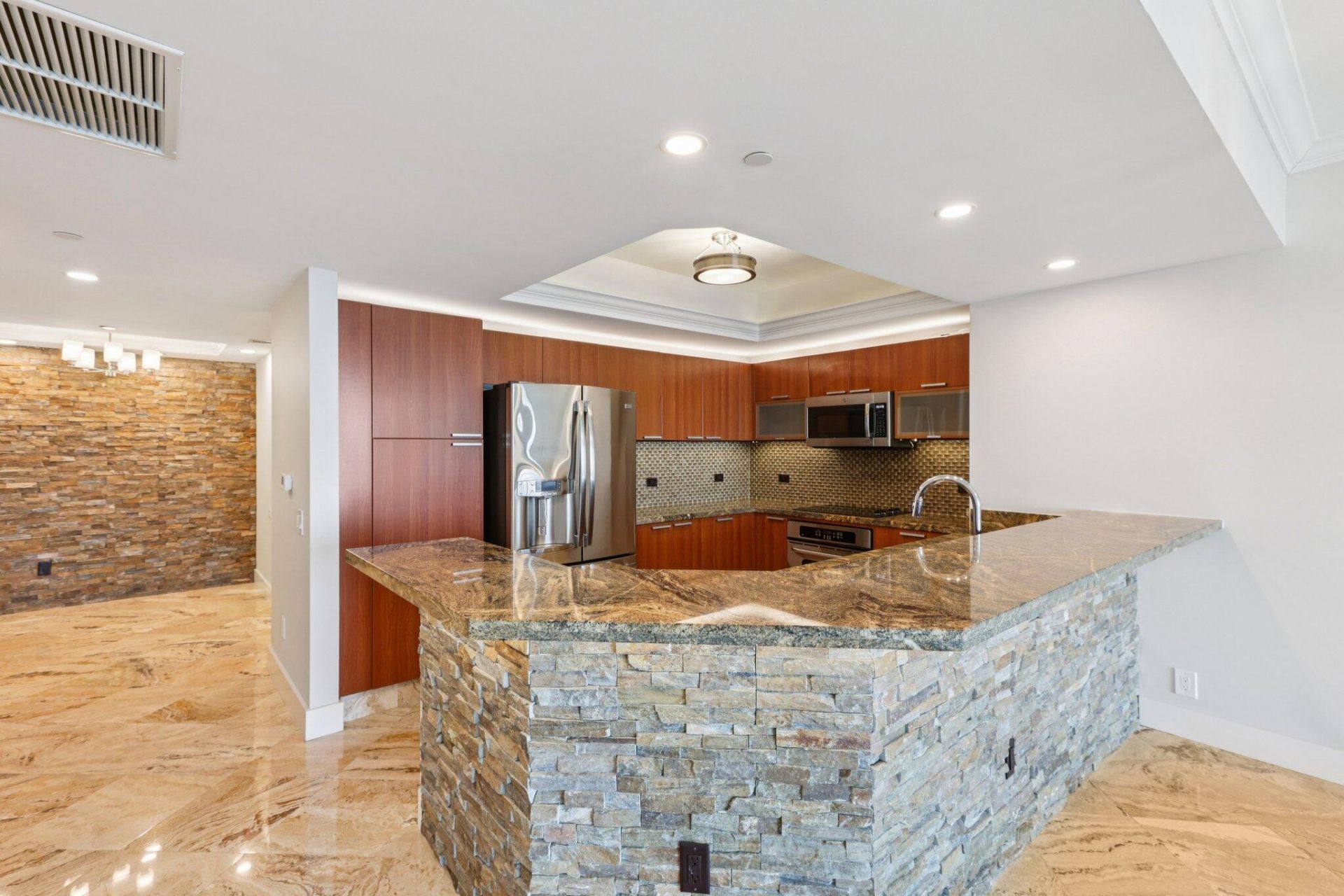 2640 Lake Shore Drive, Unit 1510, Riviera Beach, FL 33404 Photo