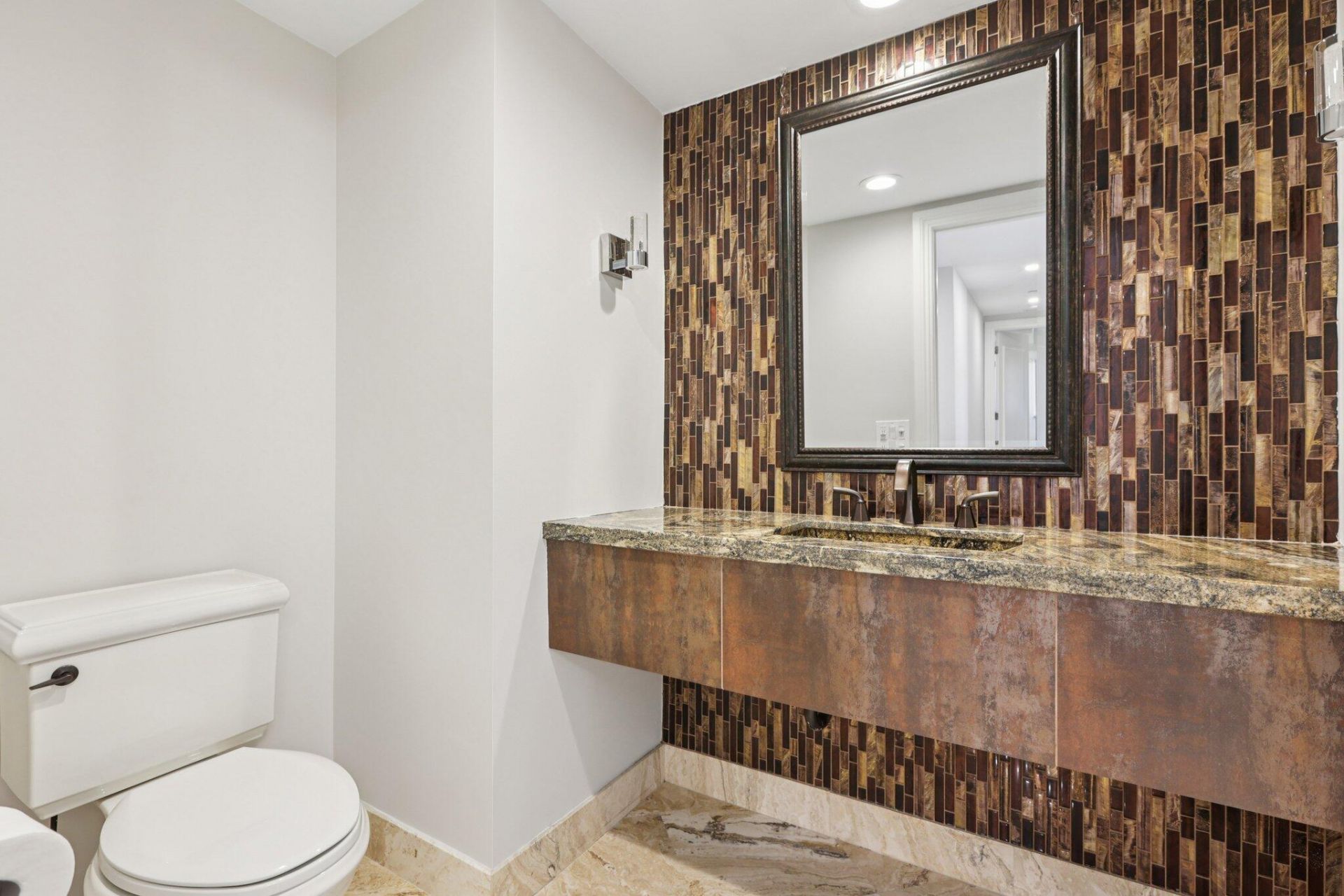 2640 Lake Shore Drive, Unit 1510, Riviera Beach, FL 33404 Photo