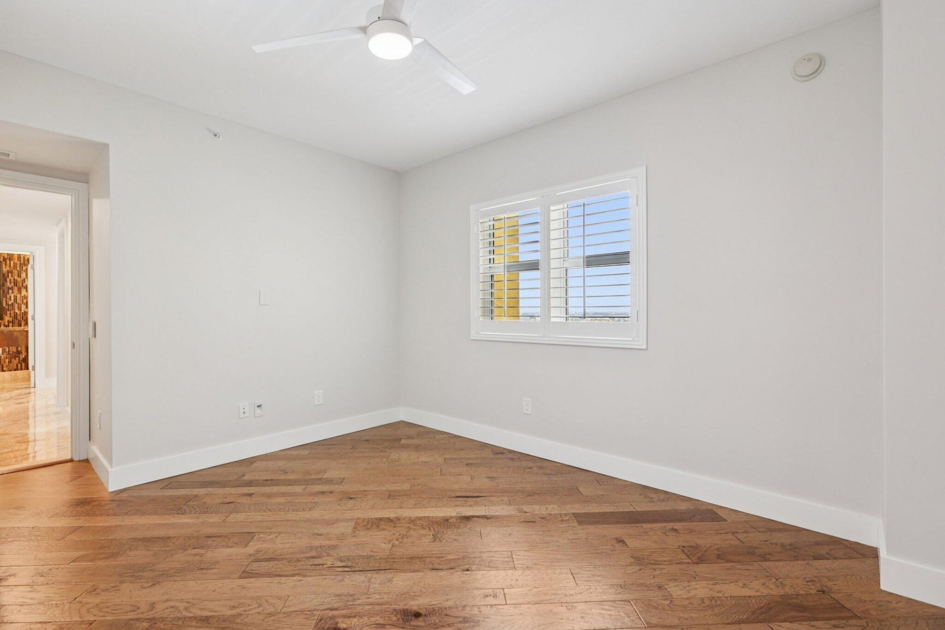 2640 Lake Shore Drive, Unit 1510, Riviera Beach, FL 33404 Photo