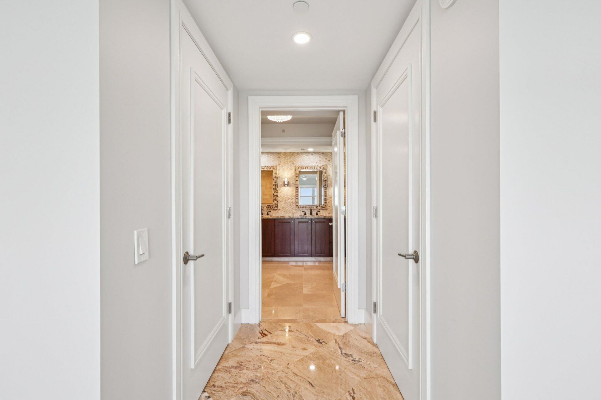 2640 Lake Shore Drive, Unit 1510, Riviera Beach, FL 33404 Photo