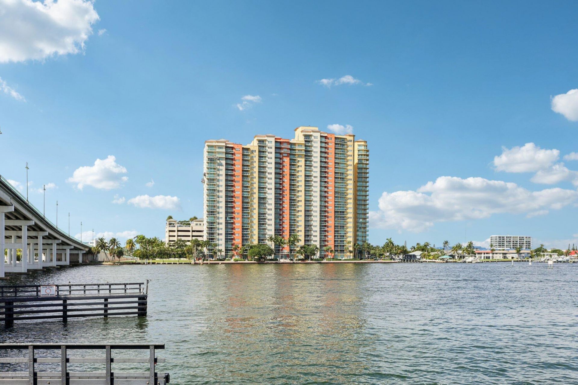 2640 Lake Shore Drive, Unit 1510, Riviera Beach, FL 33404 Photo