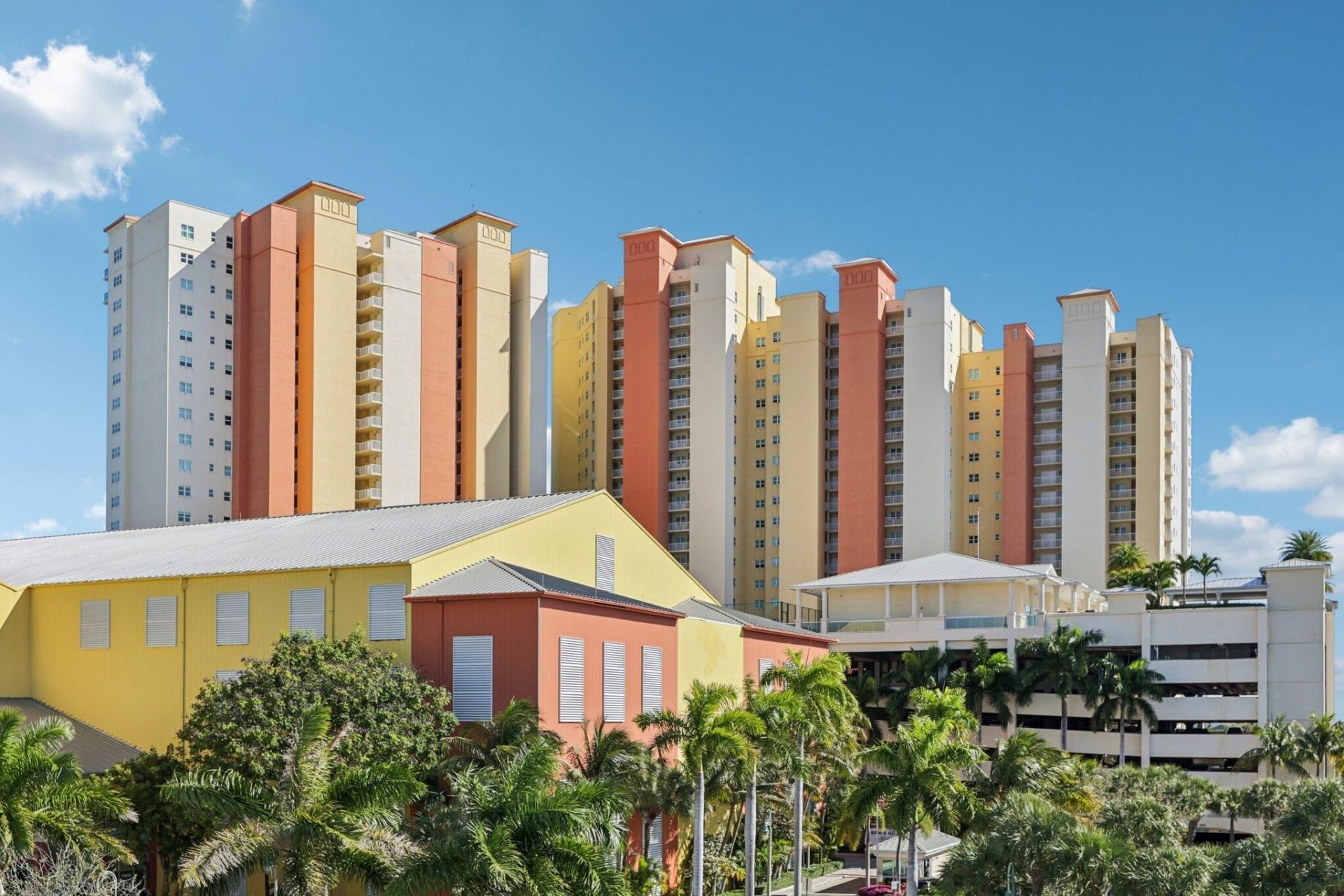 2640 Lake Shore Drive, Unit 1510, Riviera Beach, FL 33404 Photo