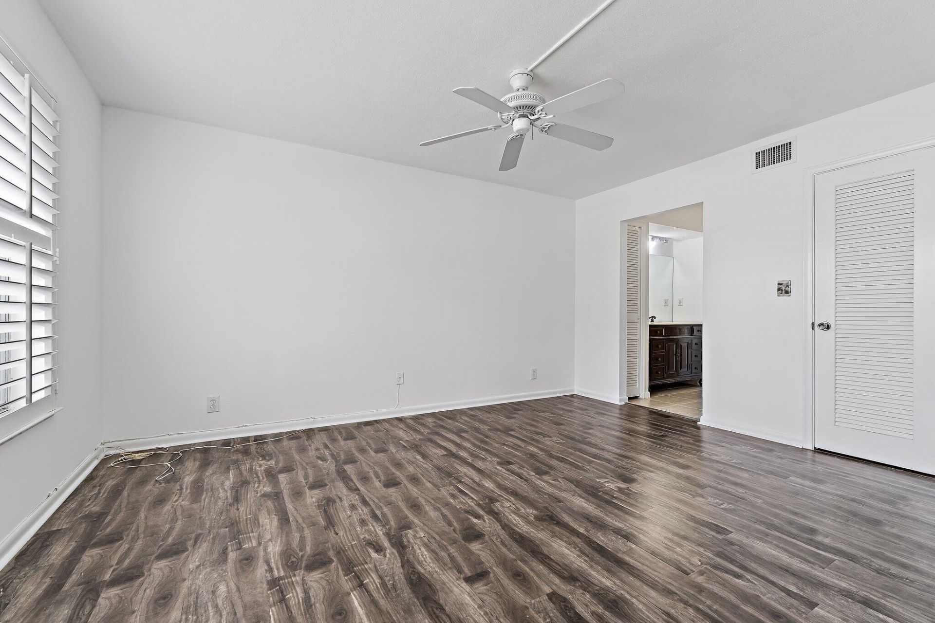 5570 Tamberlane Circle, Unit 131, Palm Beach Gardens, FL 33418 Photo