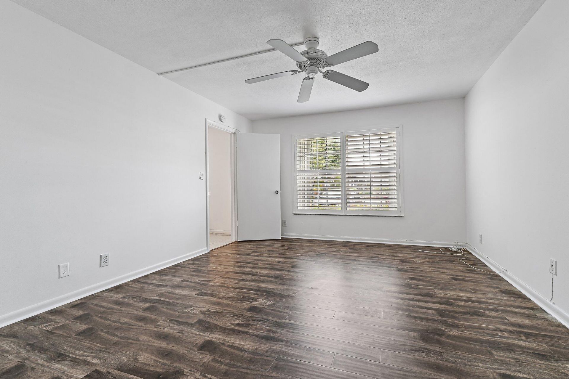 5570 Tamberlane Circle, Unit 131, Palm Beach Gardens, FL 33418 Photo