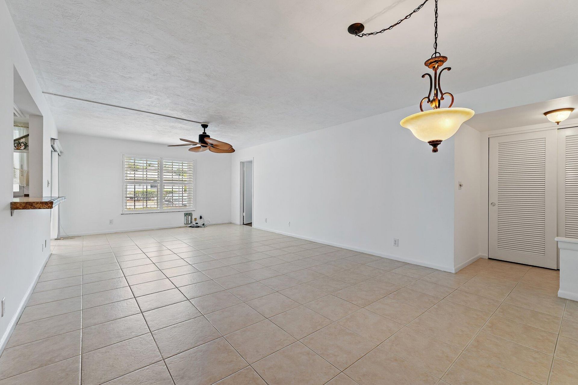 5570 Tamberlane Circle, Unit 131, Palm Beach Gardens, FL 33418 Photo