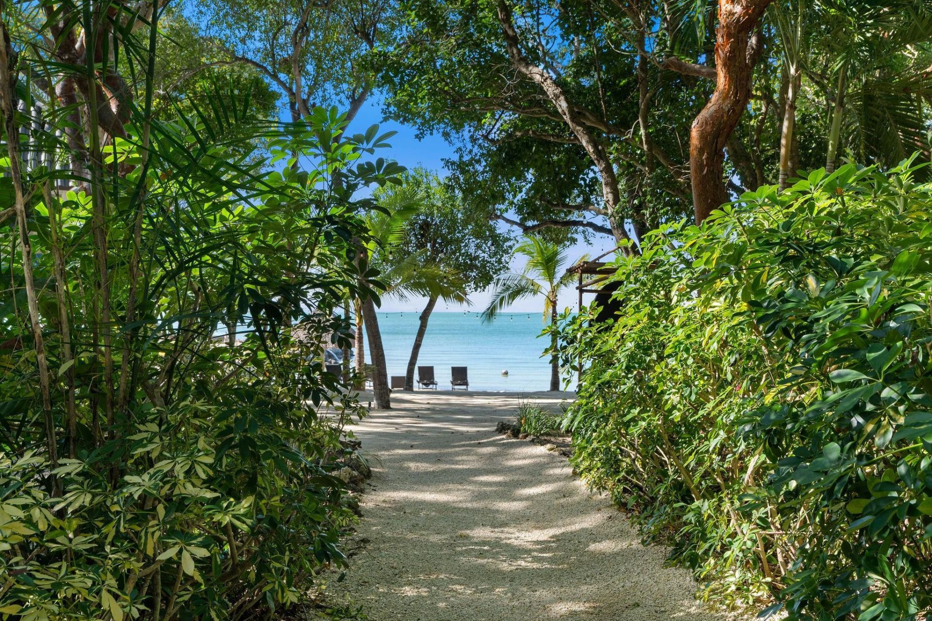 95410 Overseas Hwy, Key Largo, FL 33037 Photo