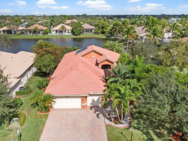 11183 NW 69th Pl, Parkland, FL 33076