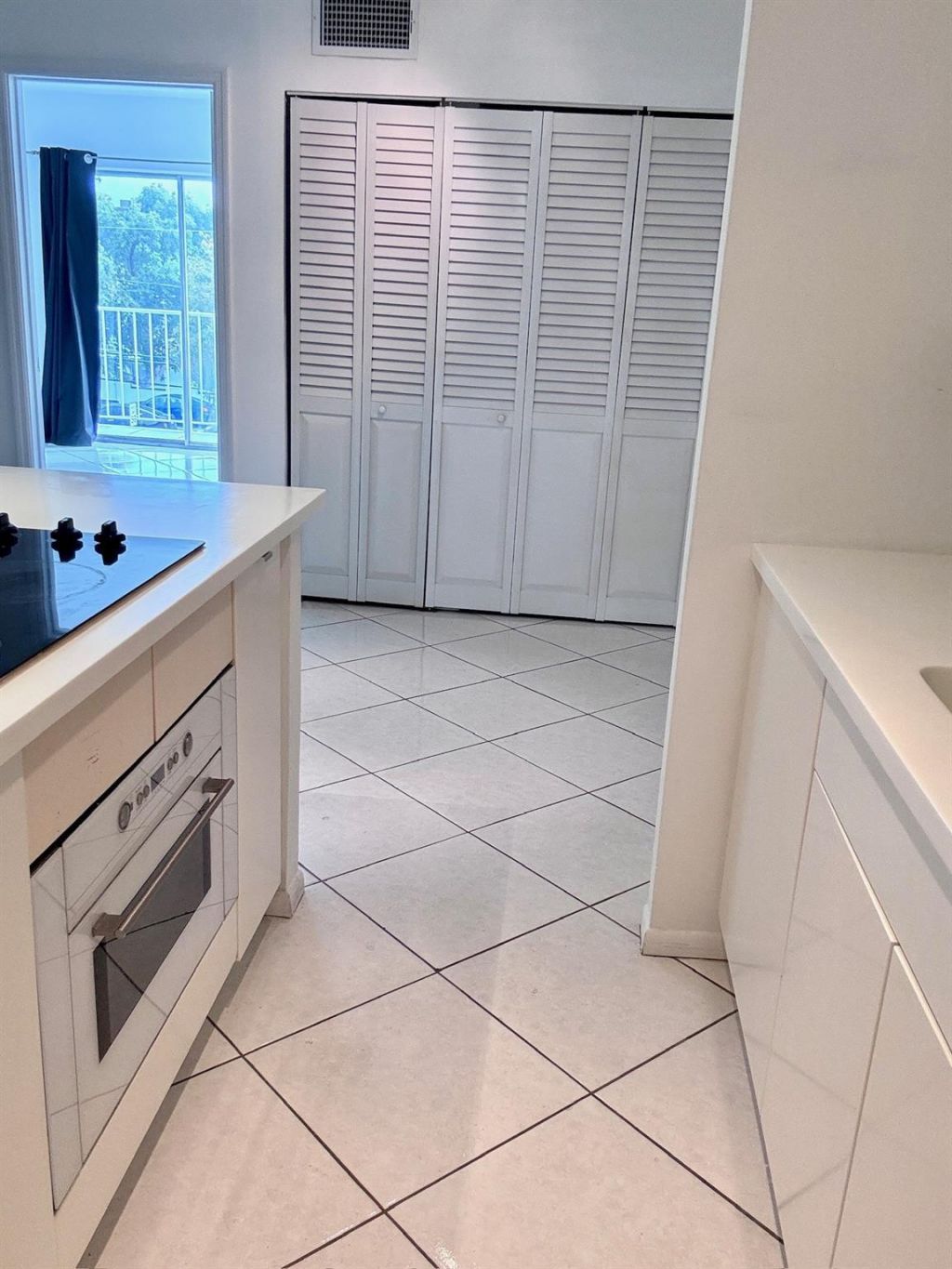 1407 NE 56th Street, Unit 315, Fort Lauderdale, FL 33334 Photo