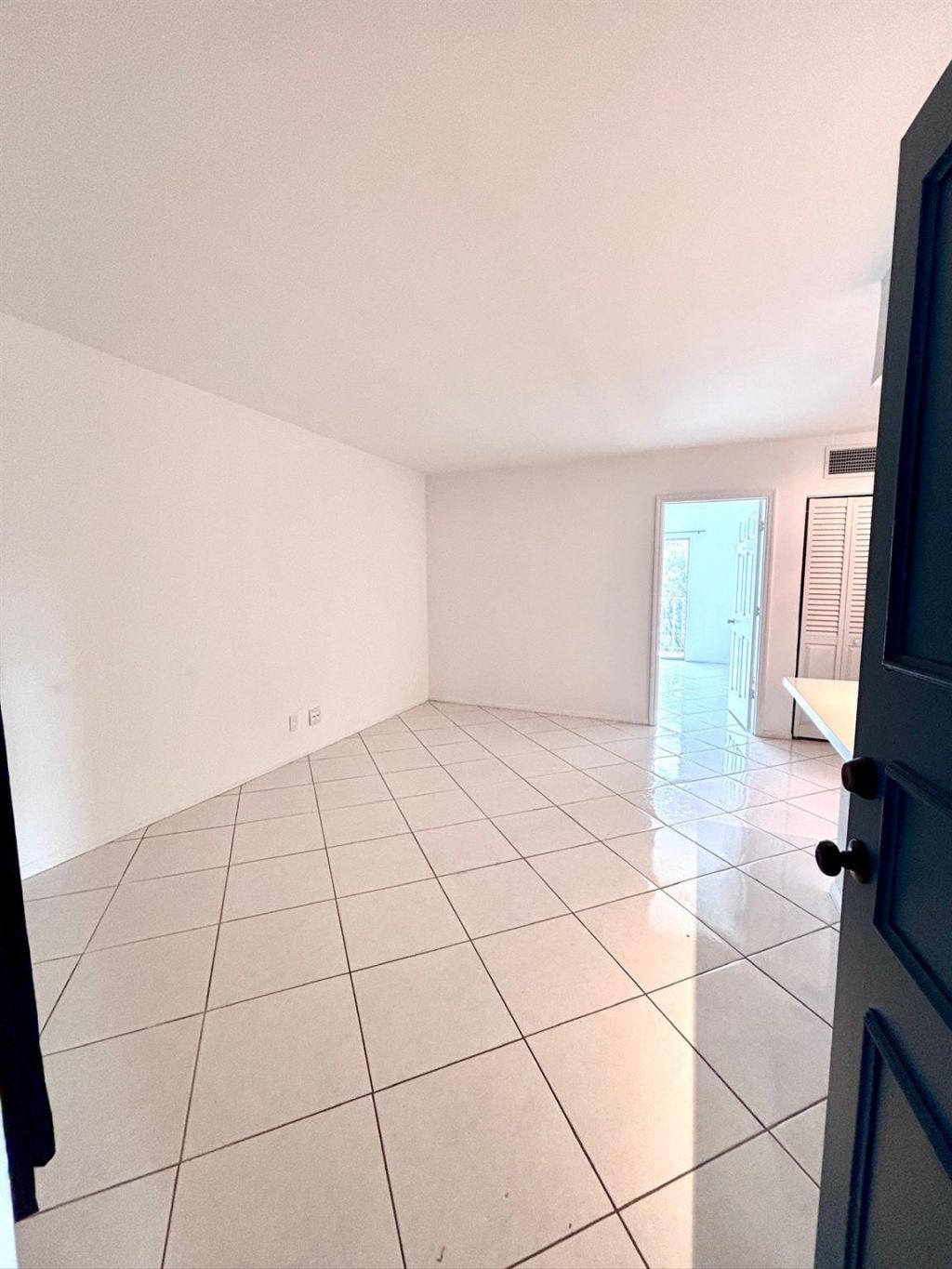 1407 NE 56th Street, Unit 315, Fort Lauderdale, FL 33334 Photo