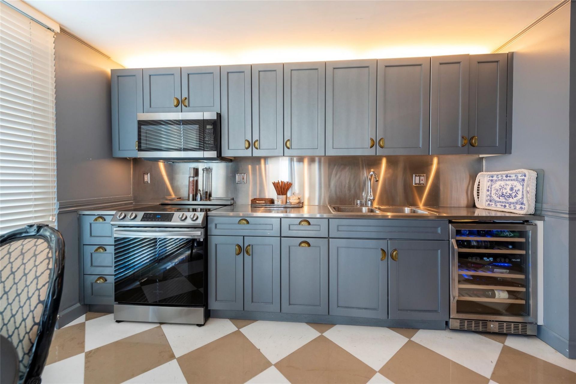 1905 N Ocean Boulevard, Unit 3A, Fort Lauderdale, FL 33305 Photo