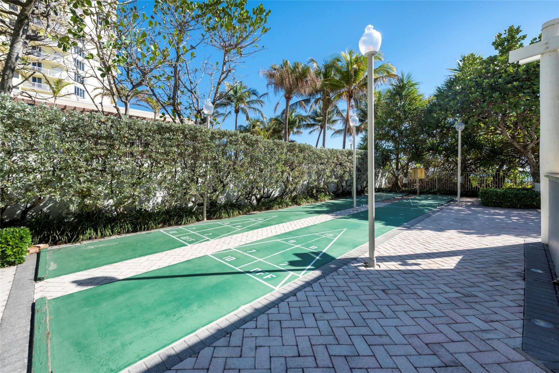 1905 N Ocean Boulevard, Unit 3A, Fort Lauderdale, FL 33305 Photo