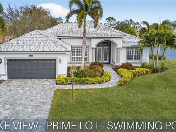 10551 Sir Michaels Place DR, BONITA SPRINGS, FL 34135