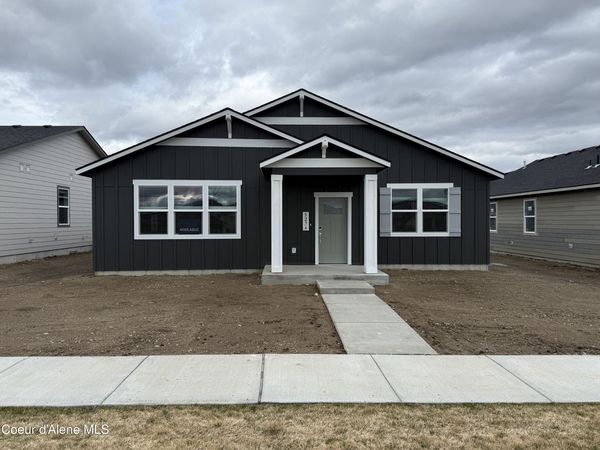5276 E Antares Ln , Post Falls, ID 83854