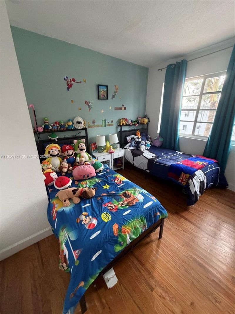 8345 Byron Ave , Unit 3, Miami Beach, FL 33141 Photo