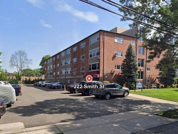 222 Smith Street, Unit 4F, Freeport, NY 11520