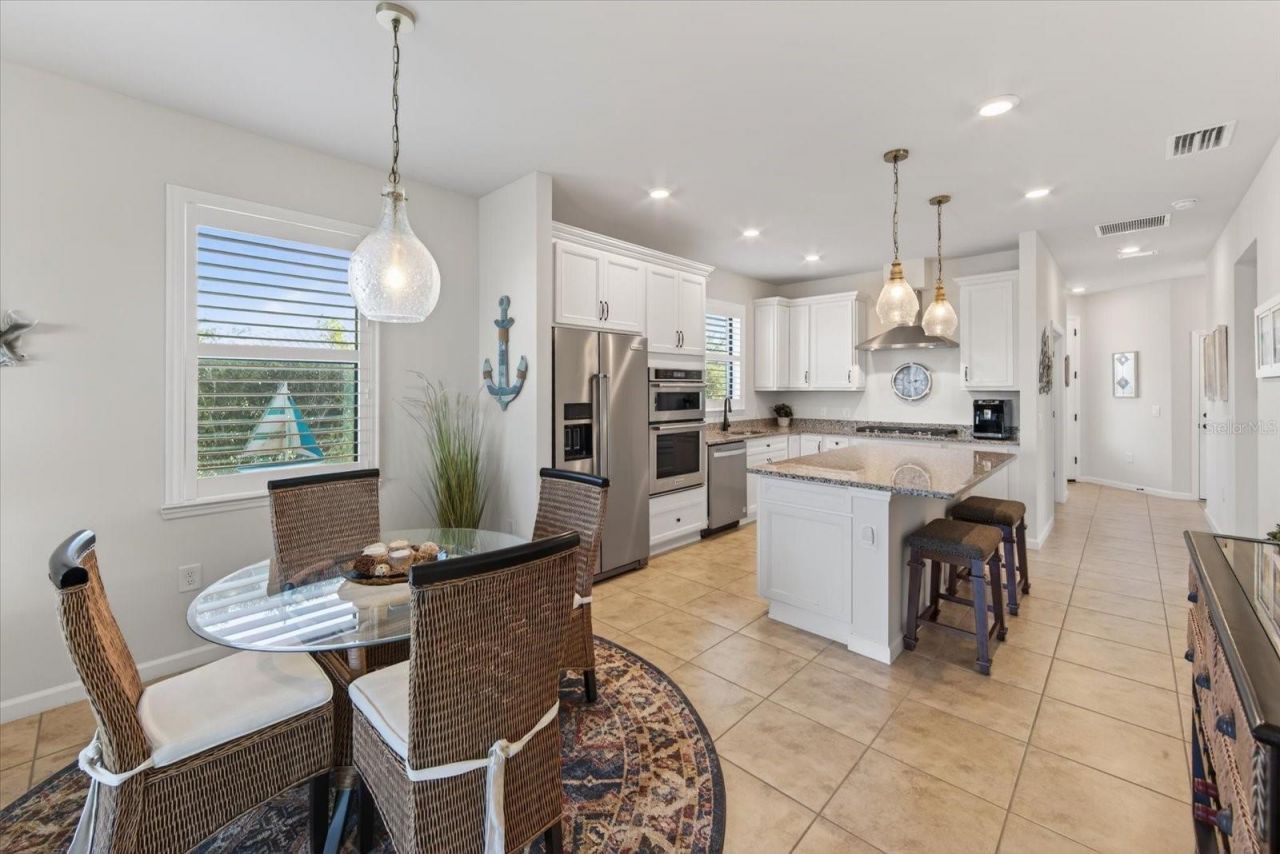 17725 Northwood Pl., Bradenton, FL 34202 Photo