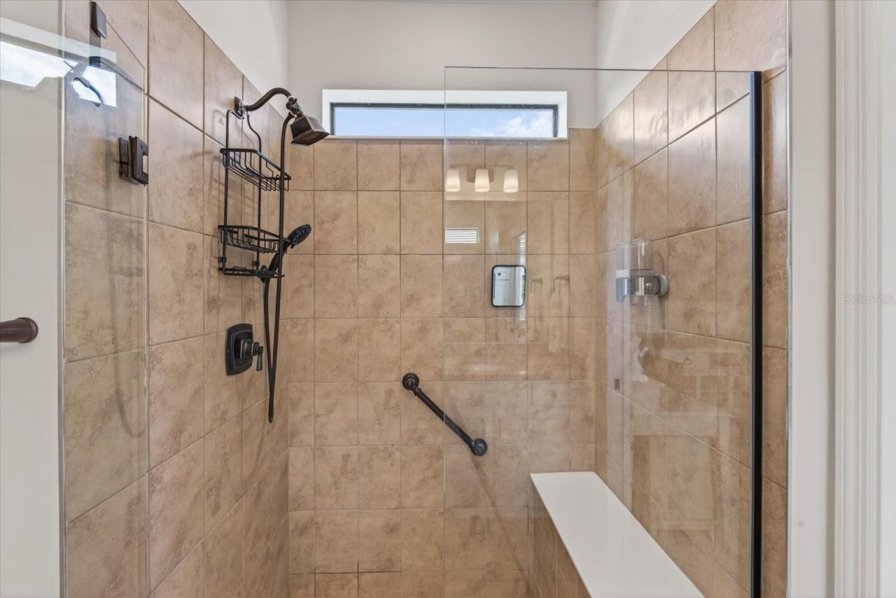 17725 Northwood Pl., Bradenton, FL 34202 Photo