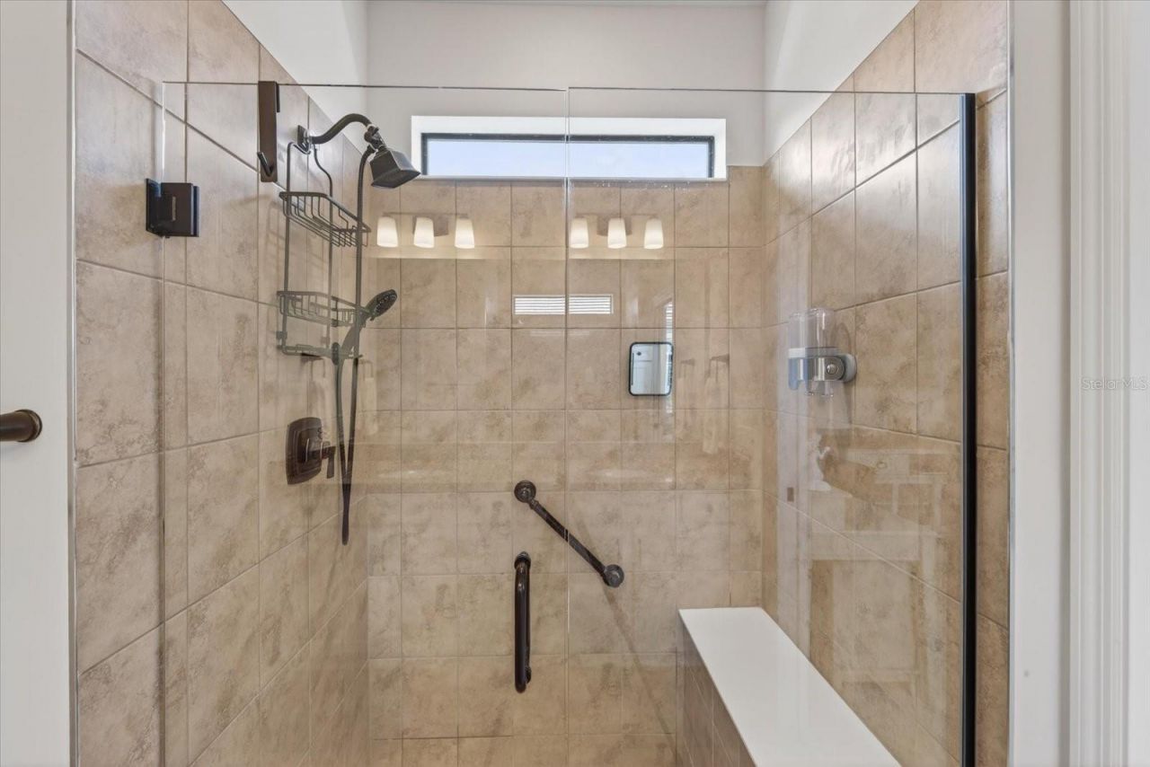 17725 Northwood Pl., Bradenton, FL 34202 Photo