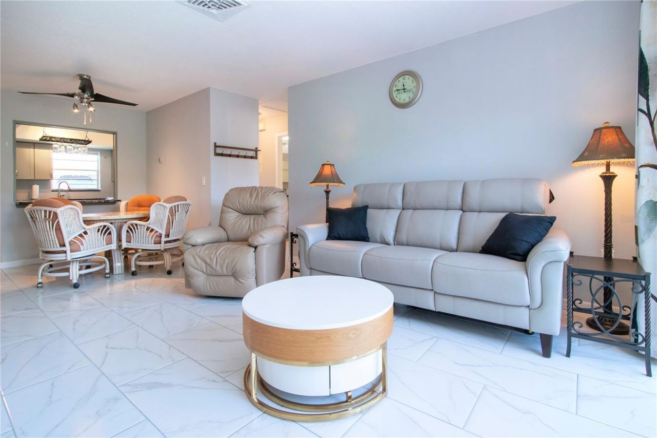 2115 9th Avenue W, Unit 2A, Bradenton, FL 34205 Photo