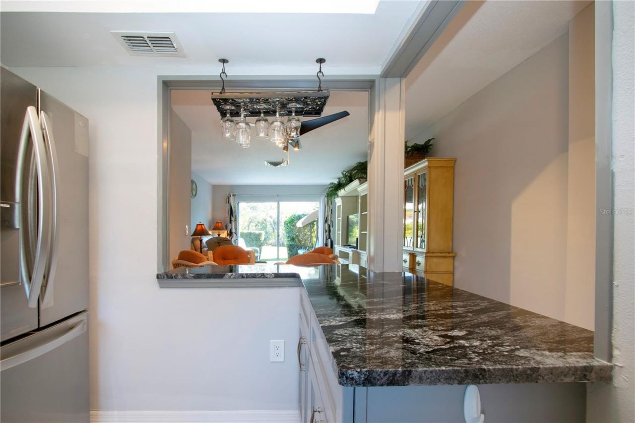 2115 9th Avenue W, Unit 2A, Bradenton, FL 34205 Photo