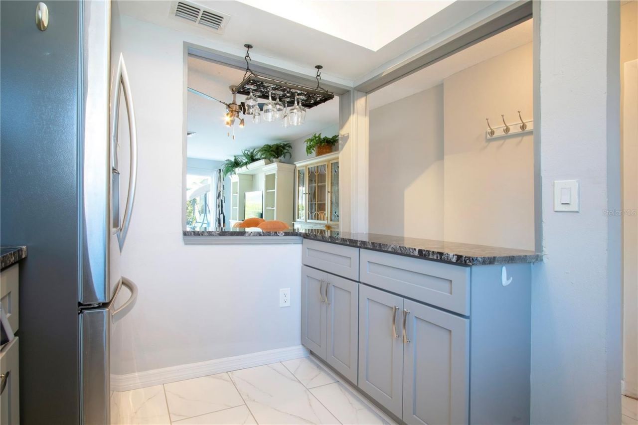 2115 9th Avenue W, Unit 2A, Bradenton, FL 34205 Photo