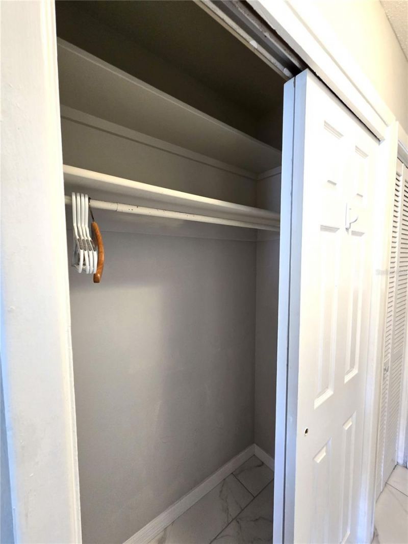 2115 9th Avenue W, Unit 2A, Bradenton, FL 34205 Photo